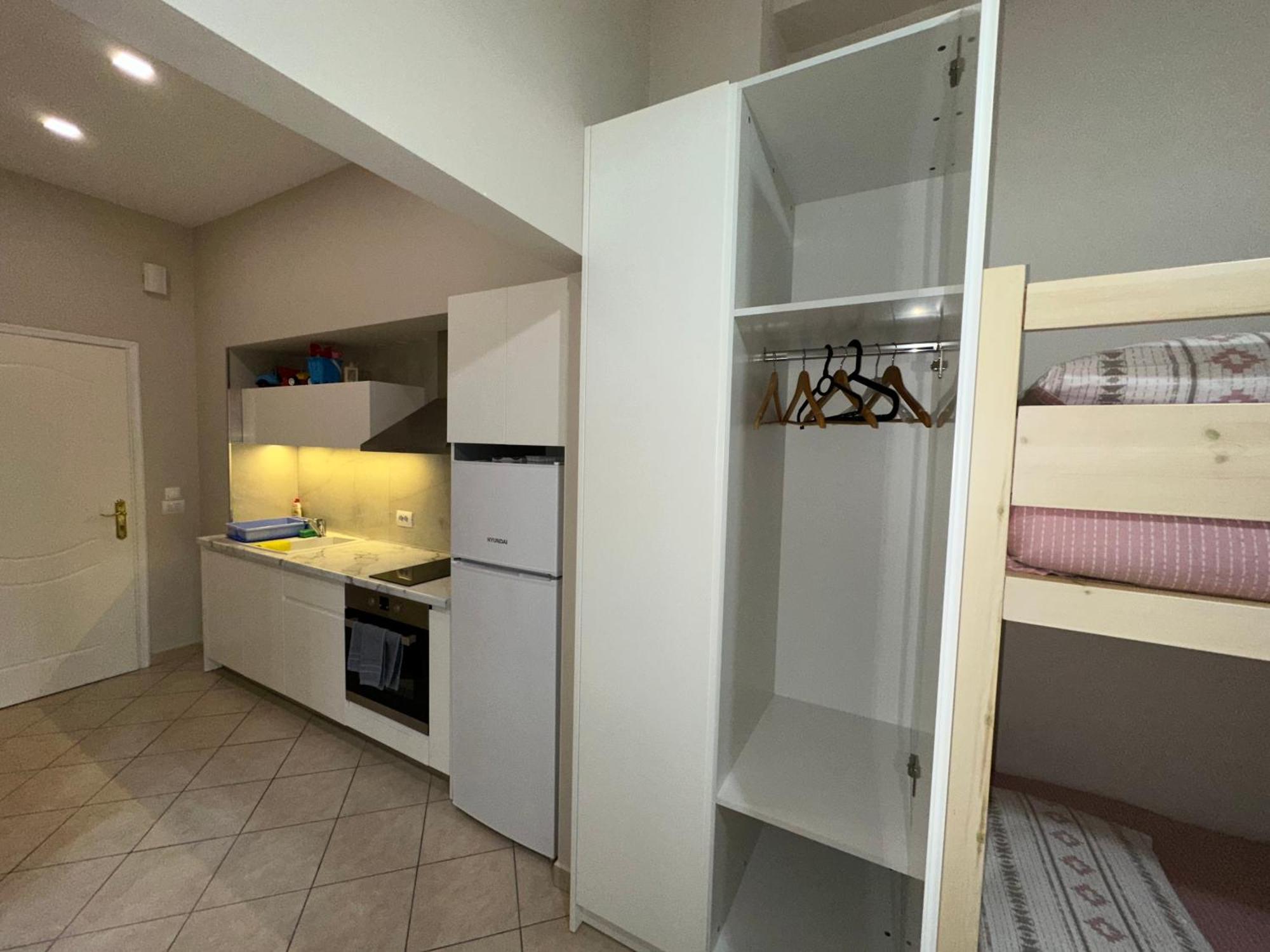 Apartament Galaxy Sarandë Esterno foto