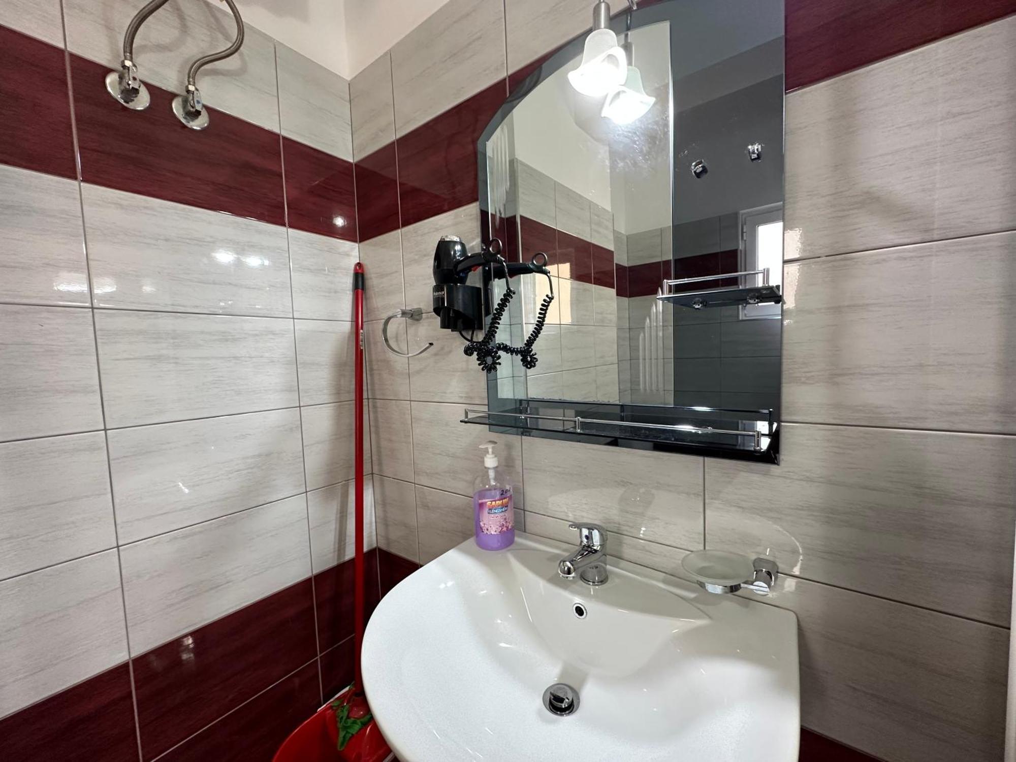 Apartament Galaxy Sarandë Esterno foto