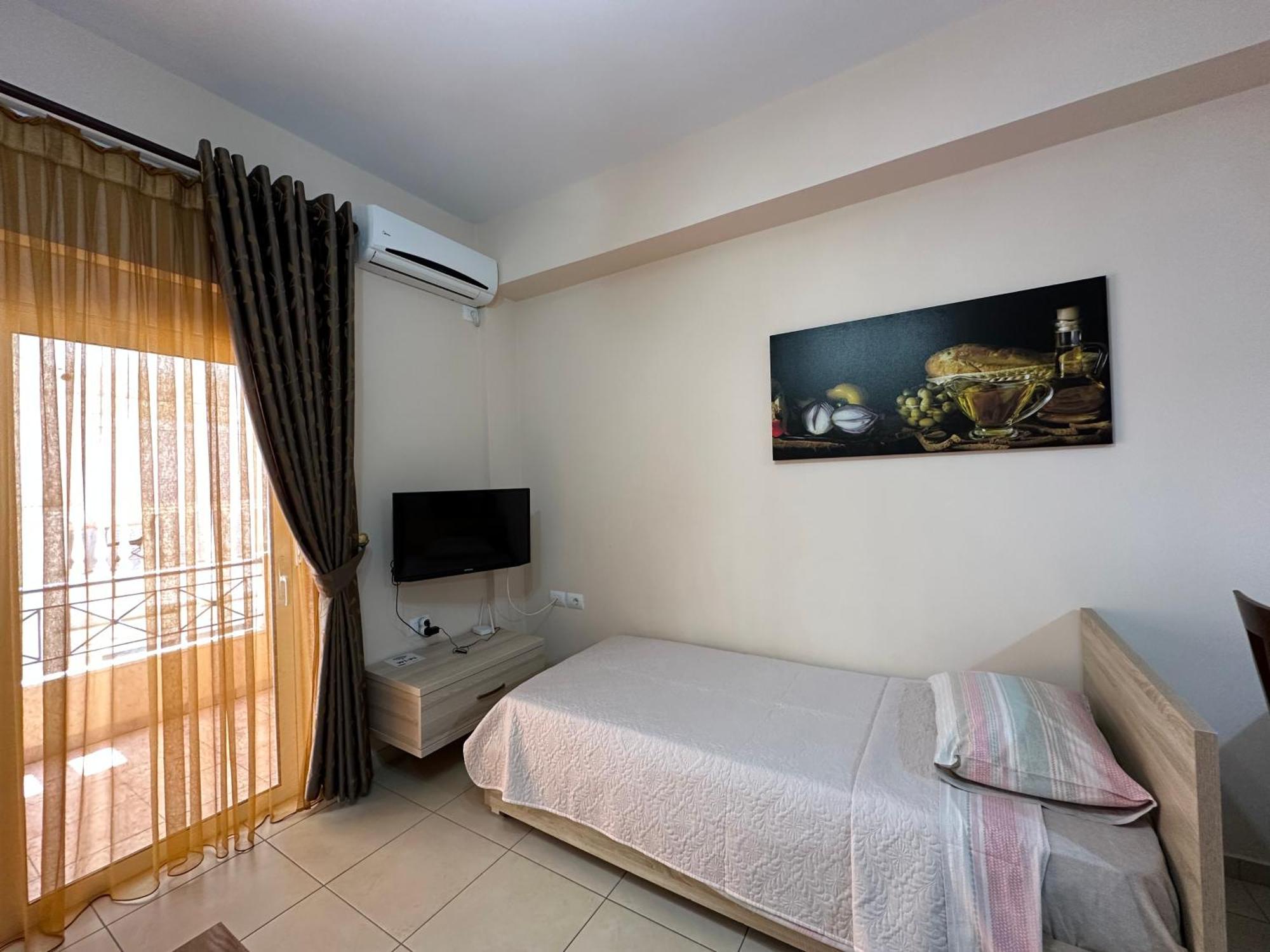 Apartament Galaxy Sarandë Esterno foto